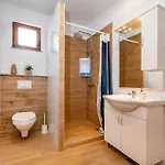 Awesome In Modric Holiday home Rovanjska