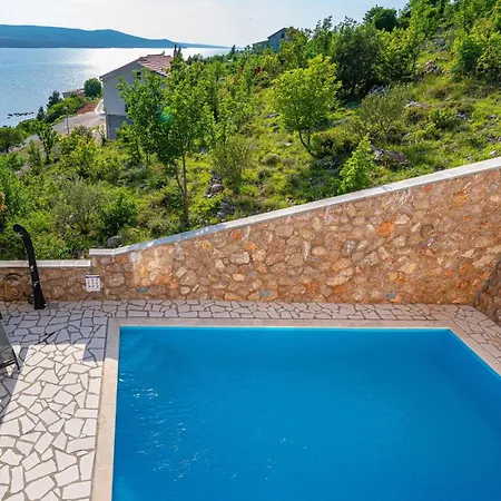 Vakantiehuis Awesome In Modric Rovanjska