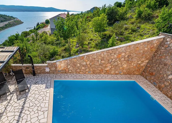 Vakantiehuis Awesome In Modric Rovanjska