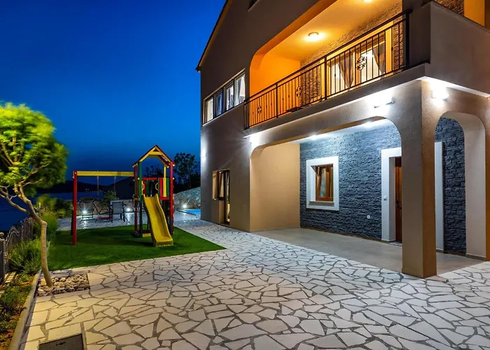 Awesome In Modric Rovanjska